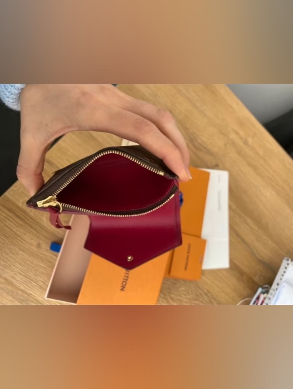 Louis Vuitton Victorine Wallet Fuchsia - Picture 2 of 9